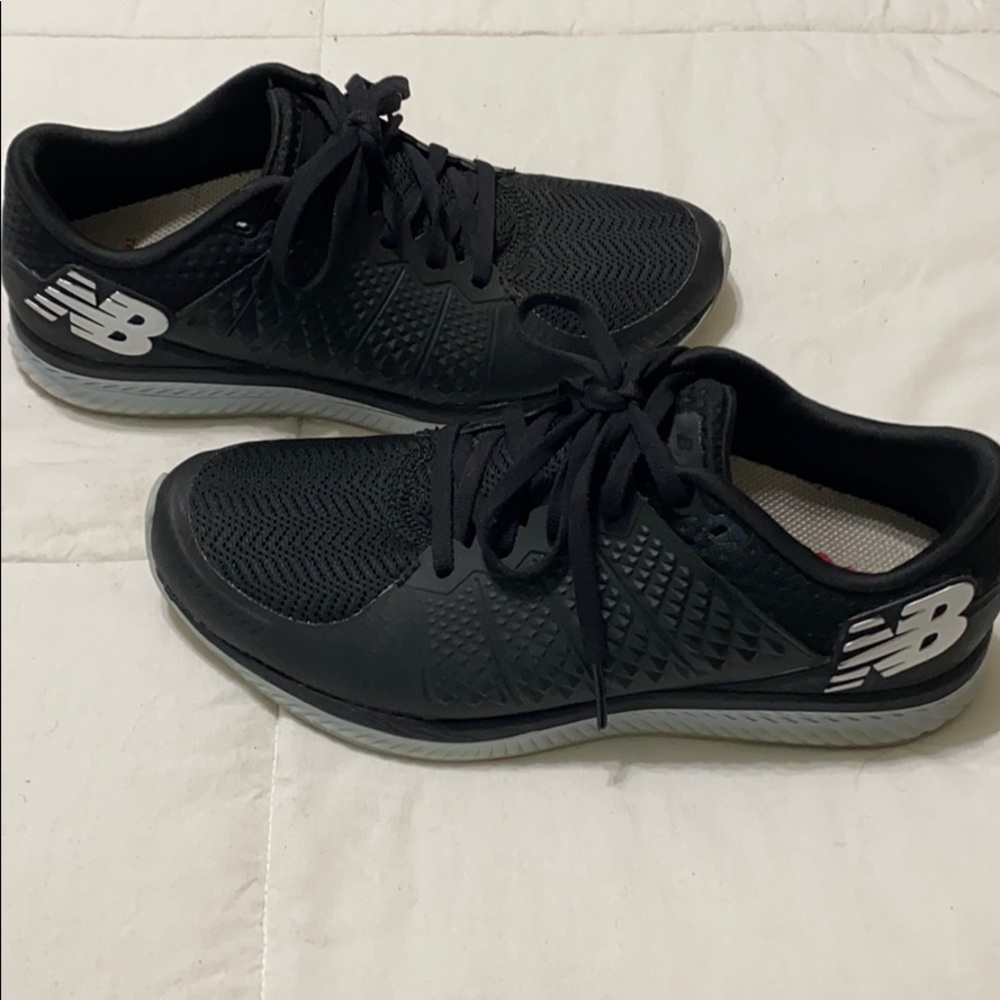 Black new balance running shoes